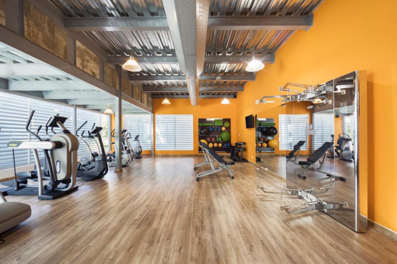 El Embajador, A Royal Hideaway Hotel Santo Domingo Ngoại thất bức ảnh The gym at the 2012 Olympic Village
