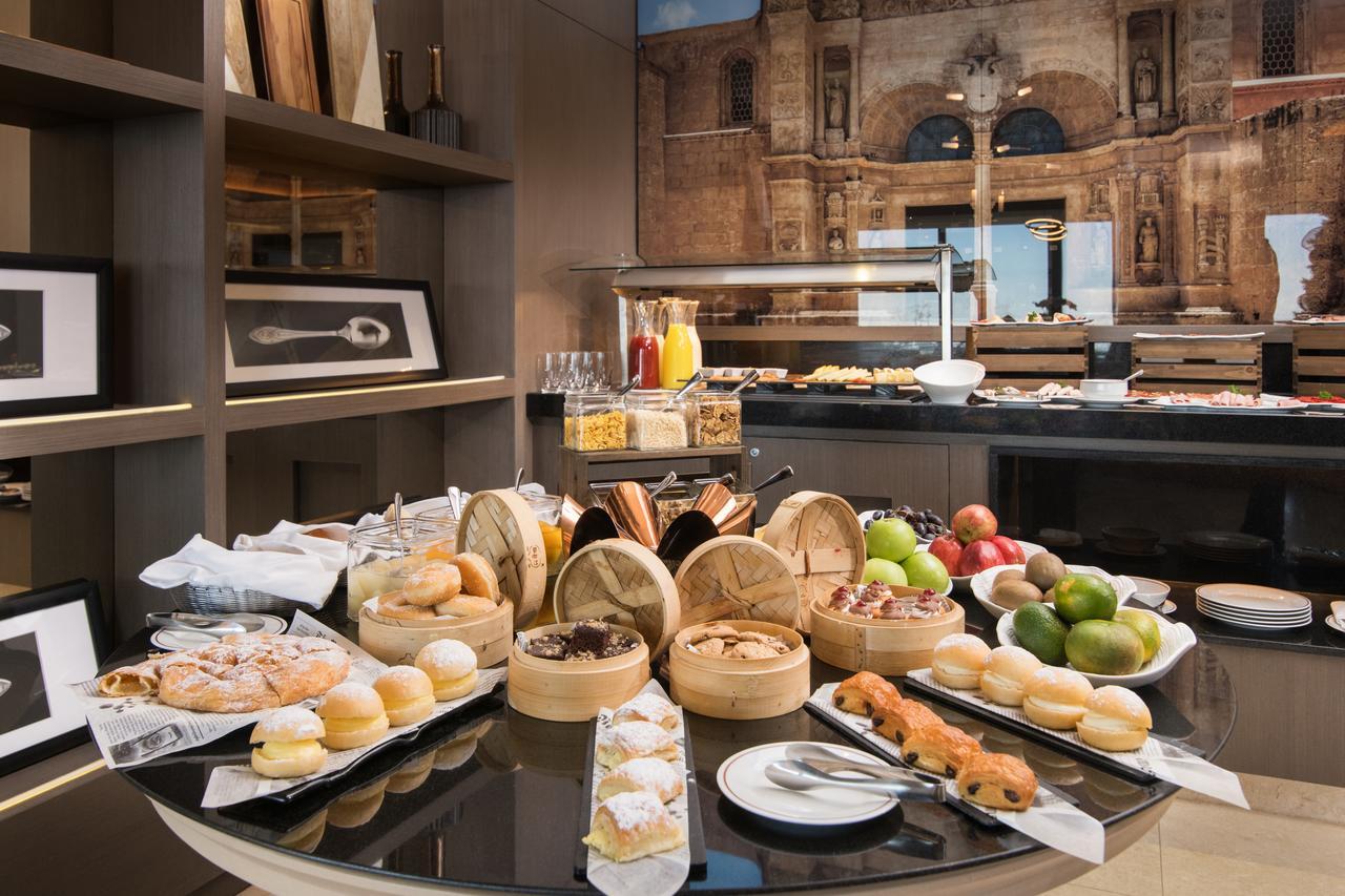 El Embajador, A Royal Hideaway Hotel Santo Domingo Ngoại thất bức ảnh Dim sum at the buffet