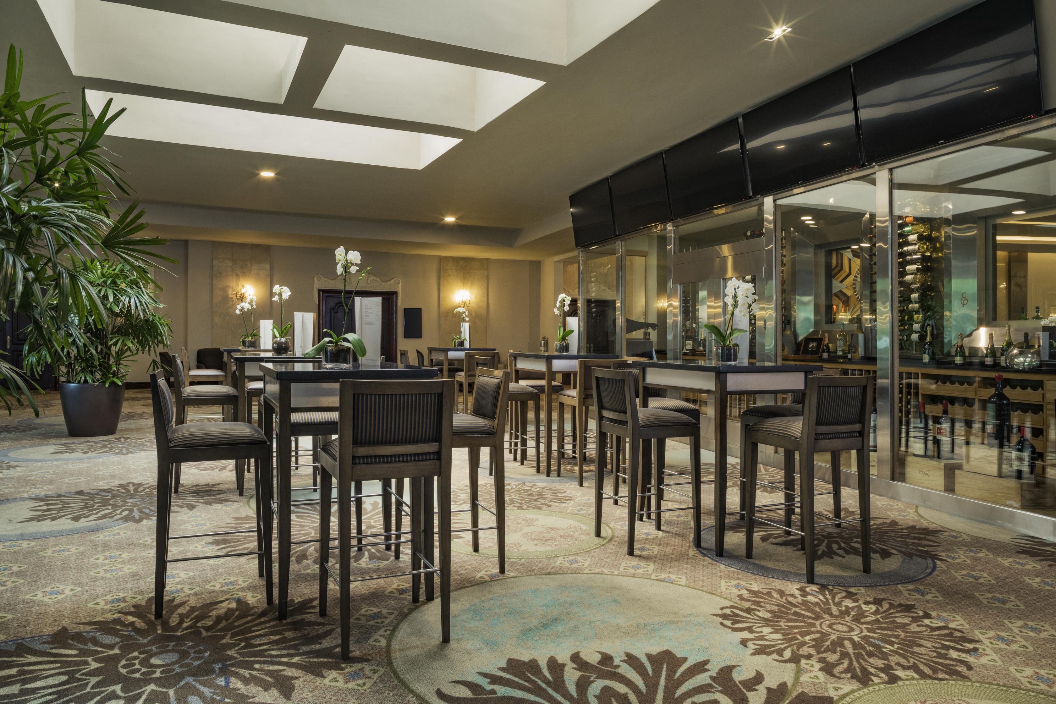 El Embajador, A Royal Hideaway Hotel Santo Domingo Ngoại thất bức ảnh The Club Lounge at the airport