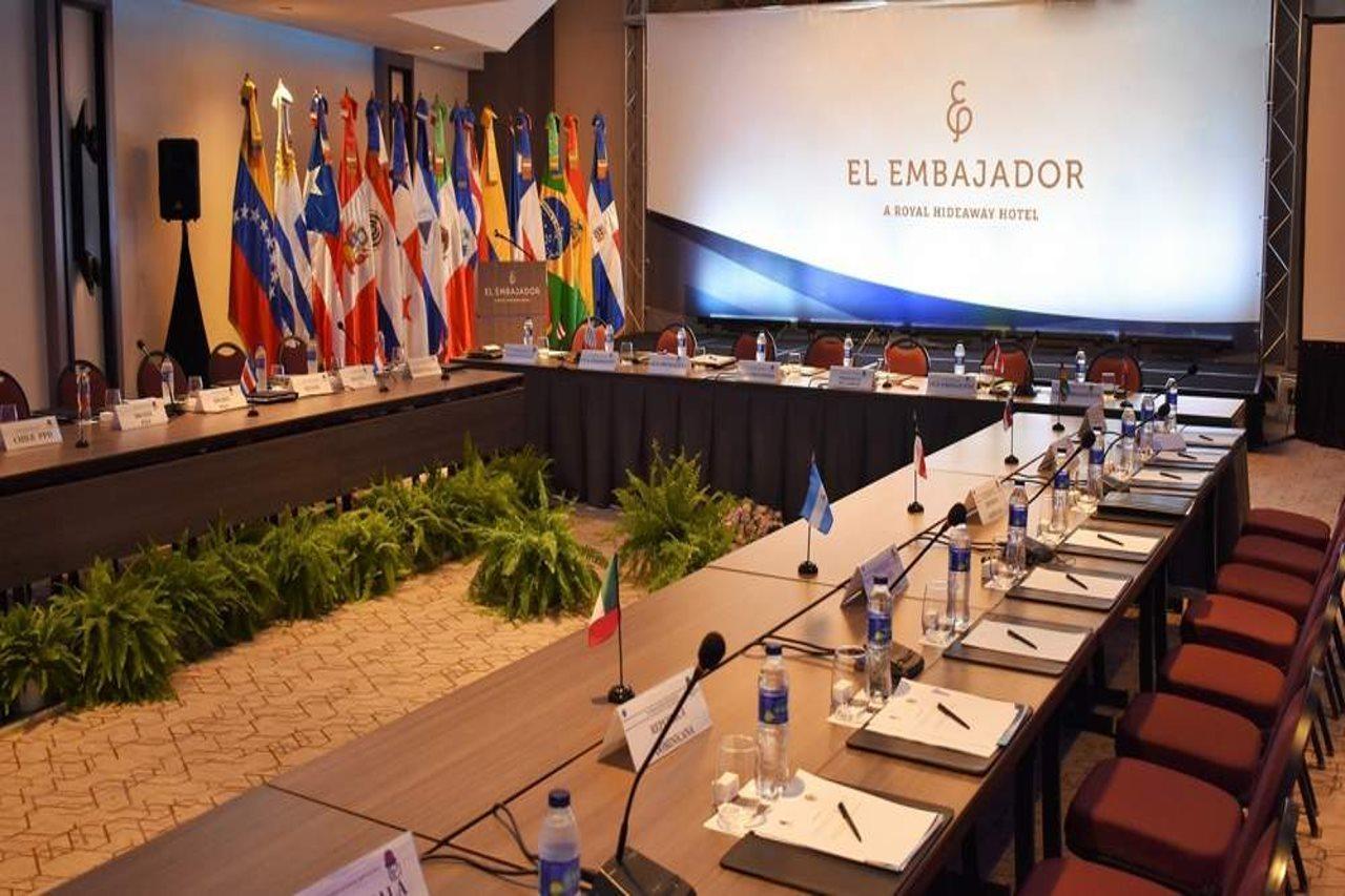El Embajador, A Royal Hideaway Hotel Santo Domingo Ngoại thất bức ảnh The 2011 Summit of the Community of Portuguese Speaking Countries