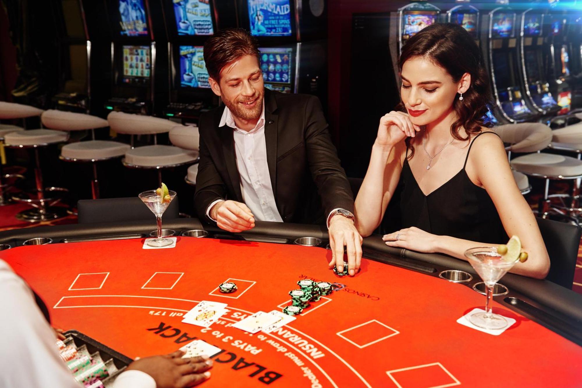 El Embajador, A Royal Hideaway Hotel Santo Domingo Ngoại thất bức ảnh Casino de Paris